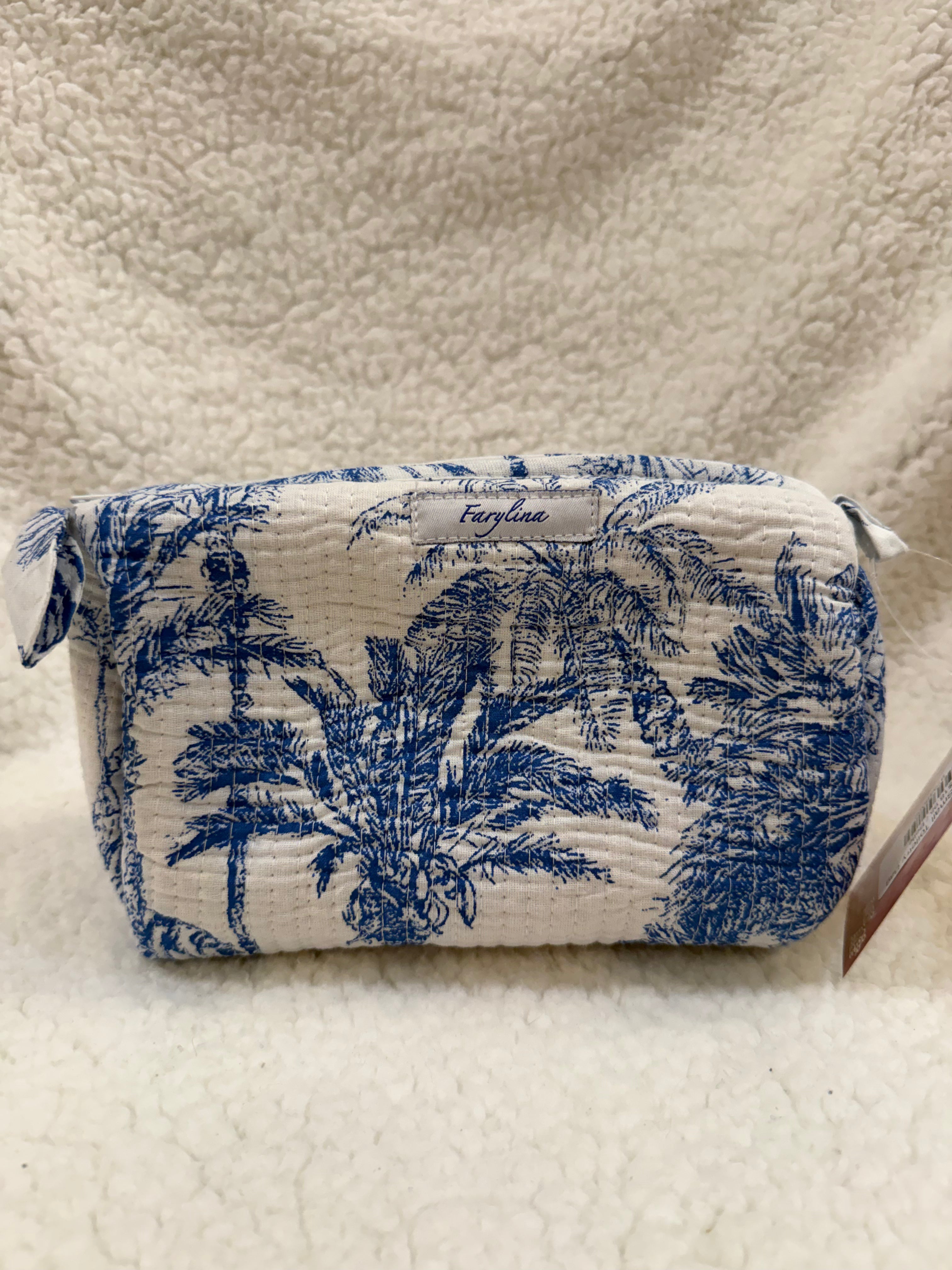 Carlie Small Toiletry Bag