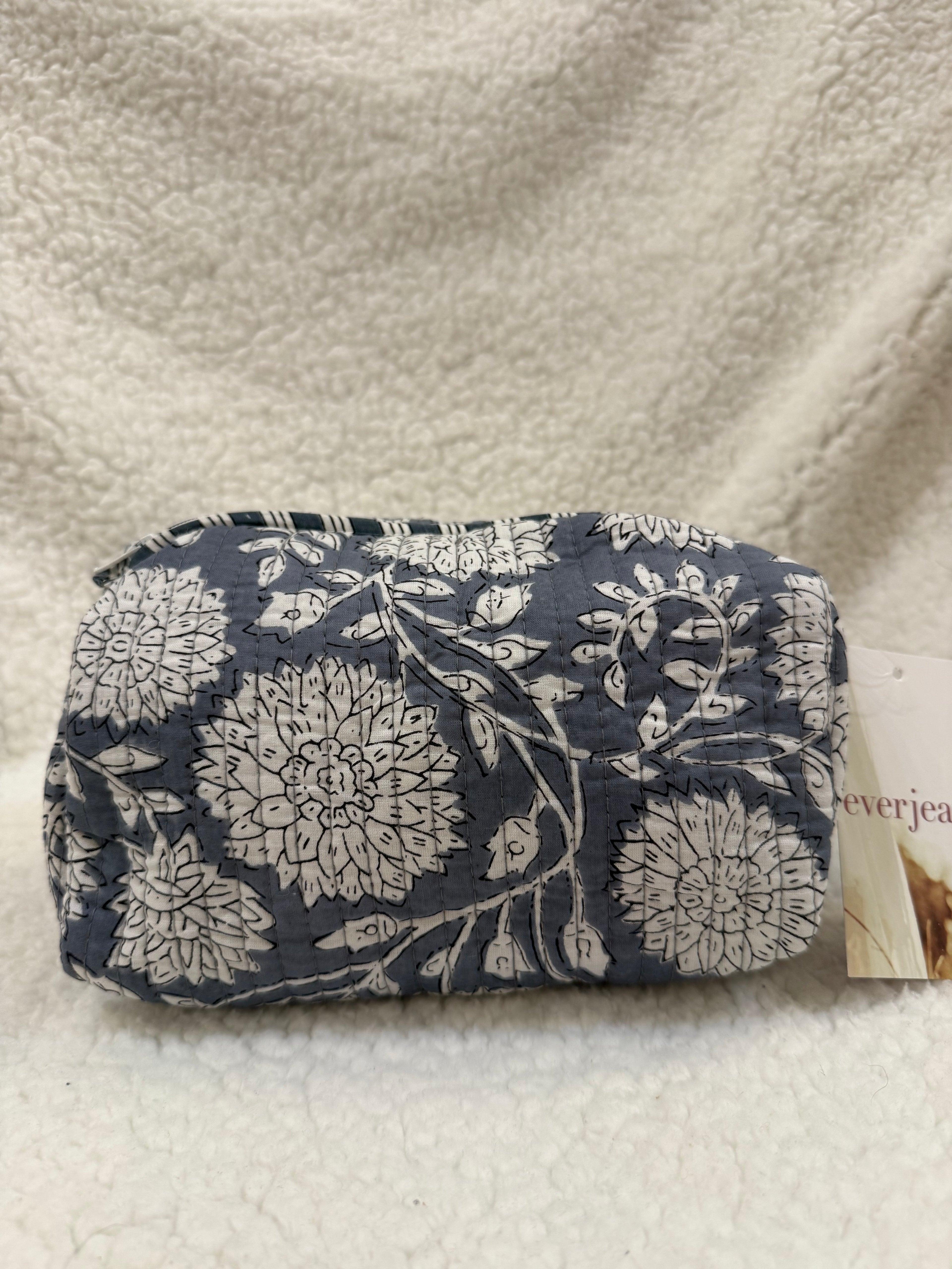 Carlie Small Toiletry Bag