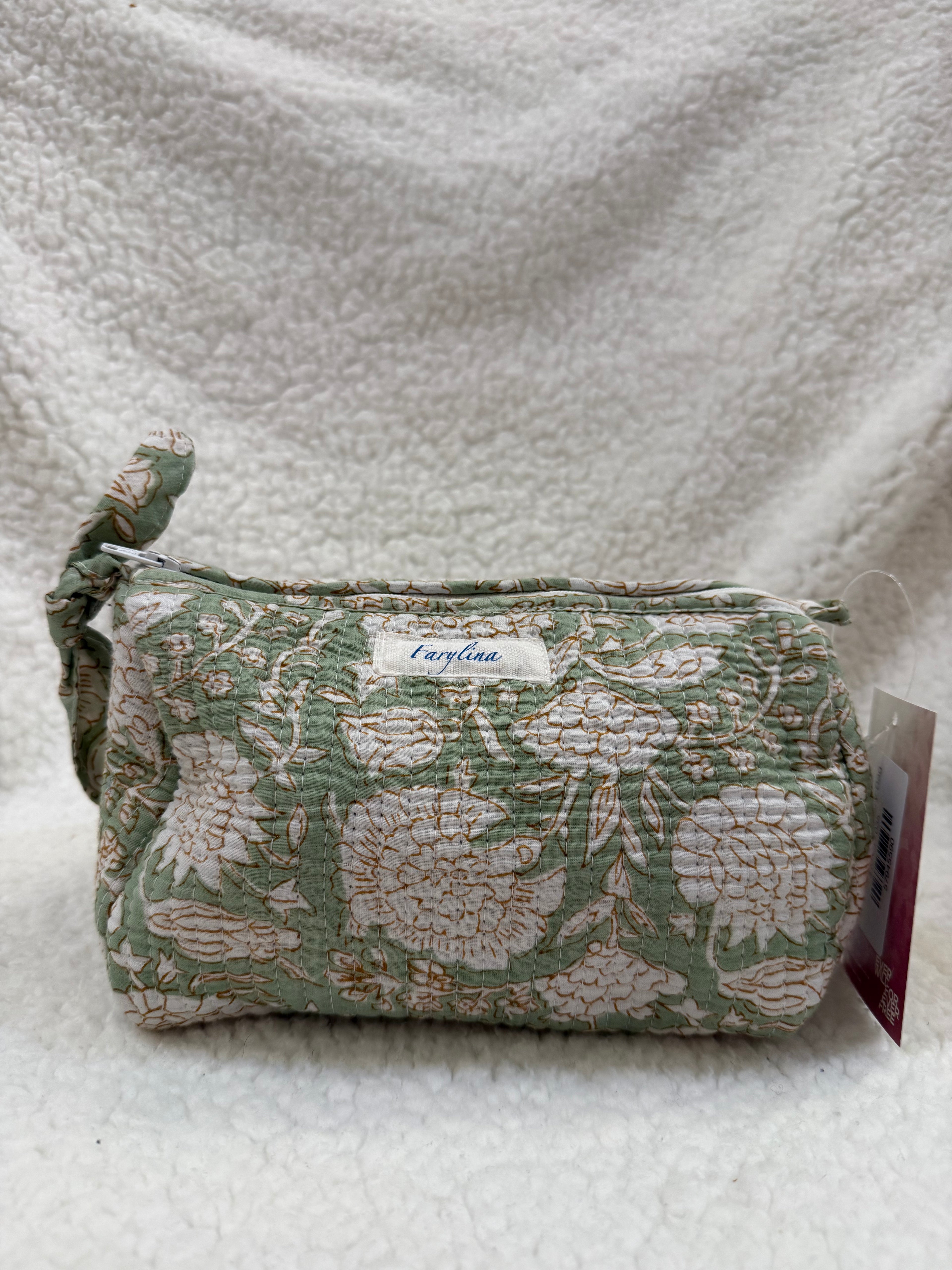 Carlie Small Toiletry Bag