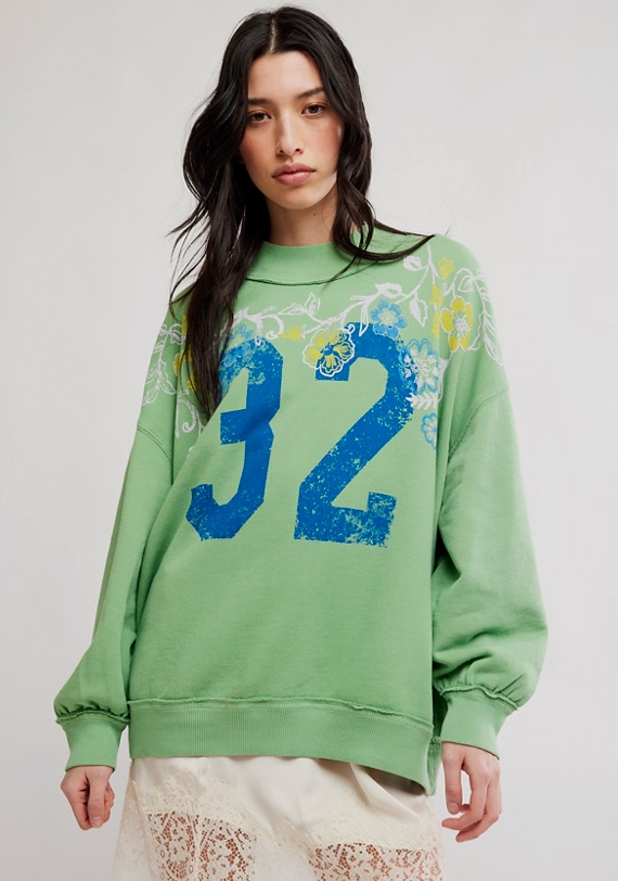 Palm Spring Turtleneck Graphic Pullover