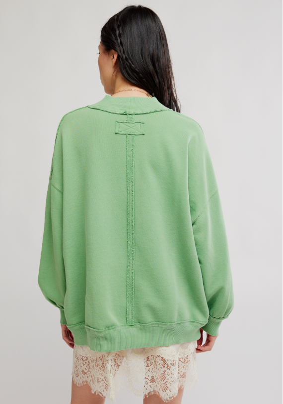 Palm Spring Turtleneck Graphic Pullover